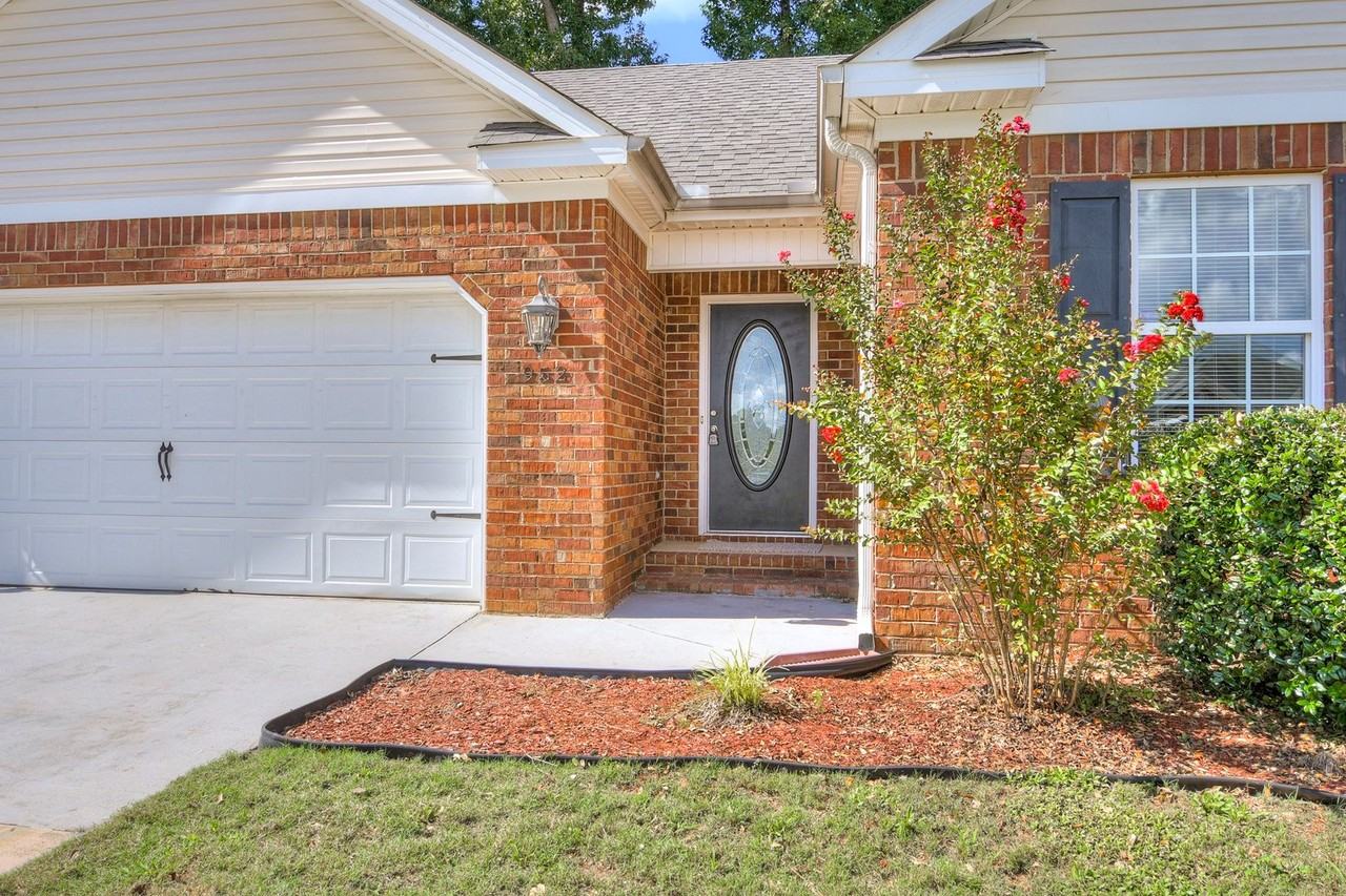 952 Arbor Springs Cir - Photo 3 of 25