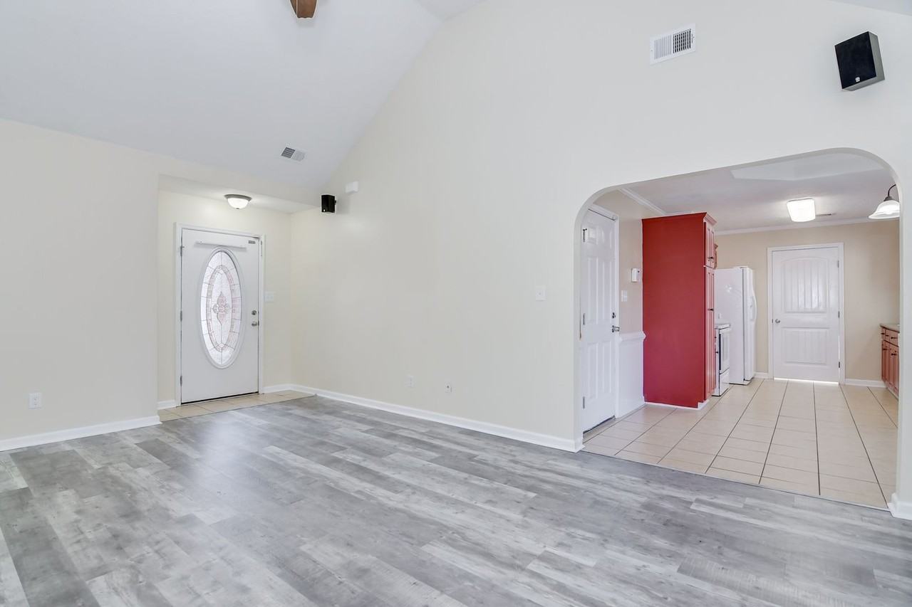 952 Arbor Springs Cir - Photo 7 of 25
