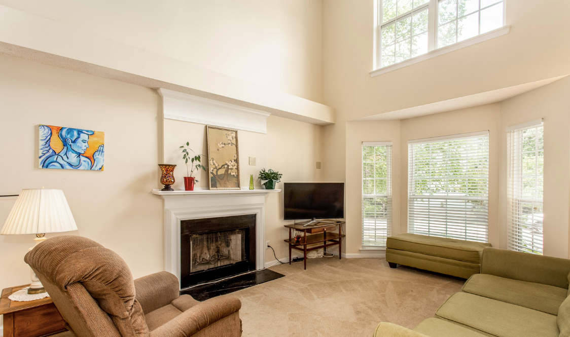 9215 Erinsbrook Dr - Photo 6 of 23