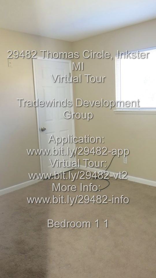 29482 Thomas Cir - Photo 3 of 12