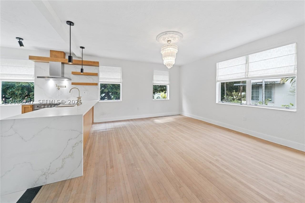 726 Meridian Ave #2 - Photo 4 of 17