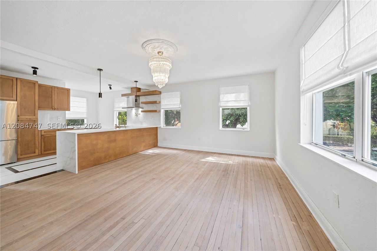 726 Meridian Ave #2 - Photo 5 of 17
