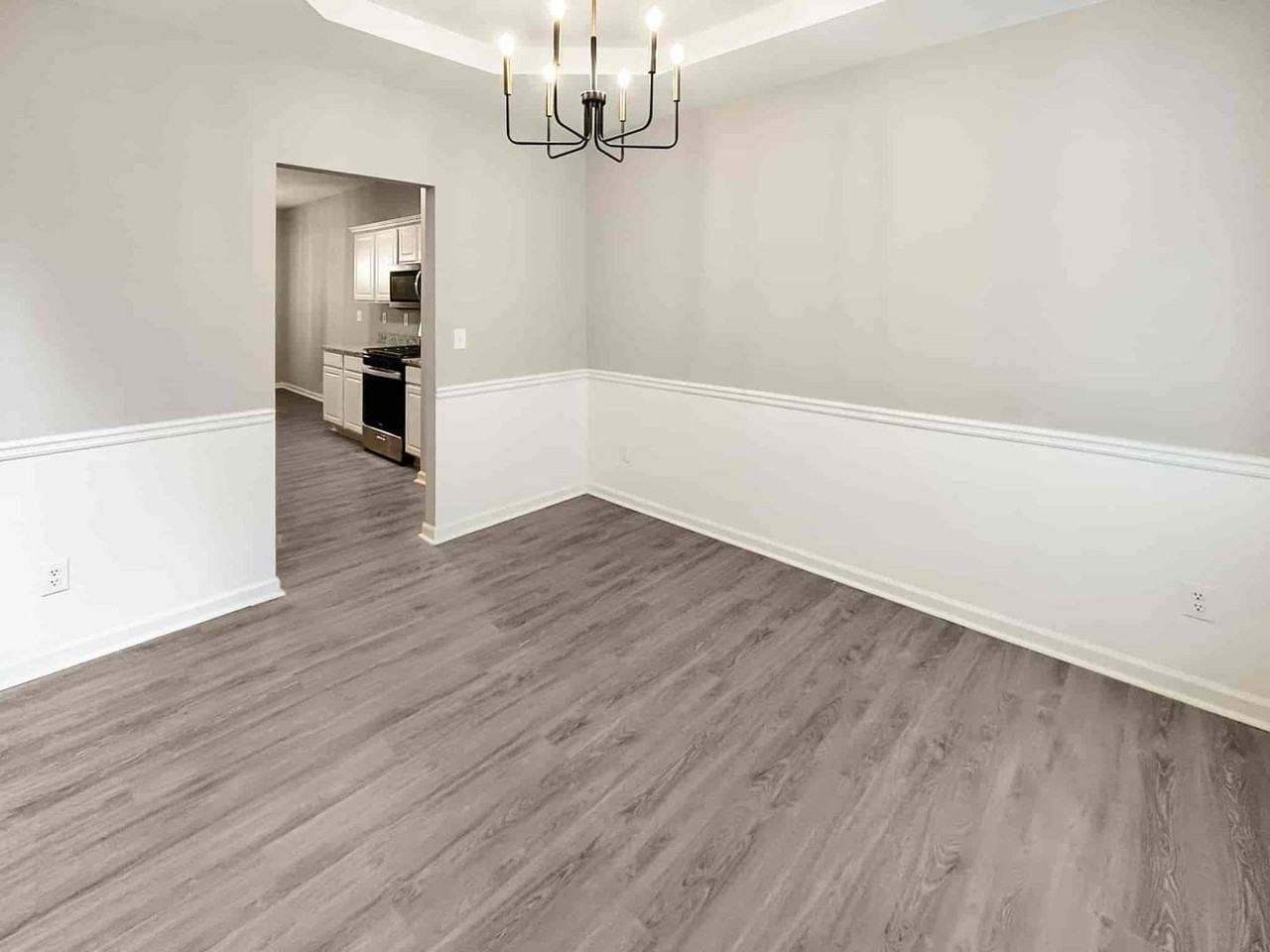 1820 S Carisbrook Pl - Photo 4 of 37