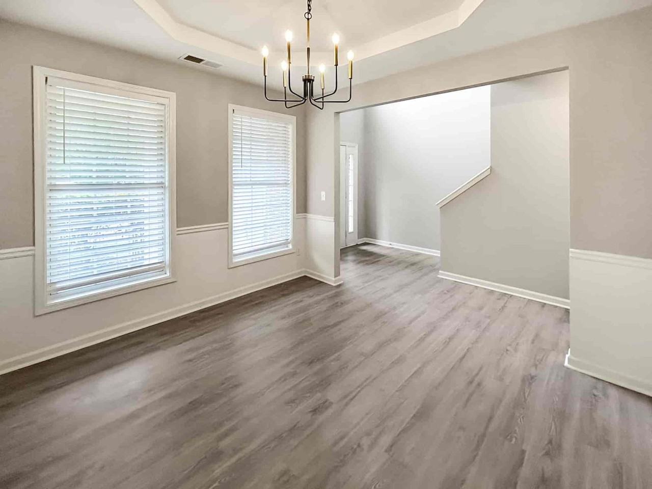 1820 S Carisbrook Pl - Photo 5 of 37
