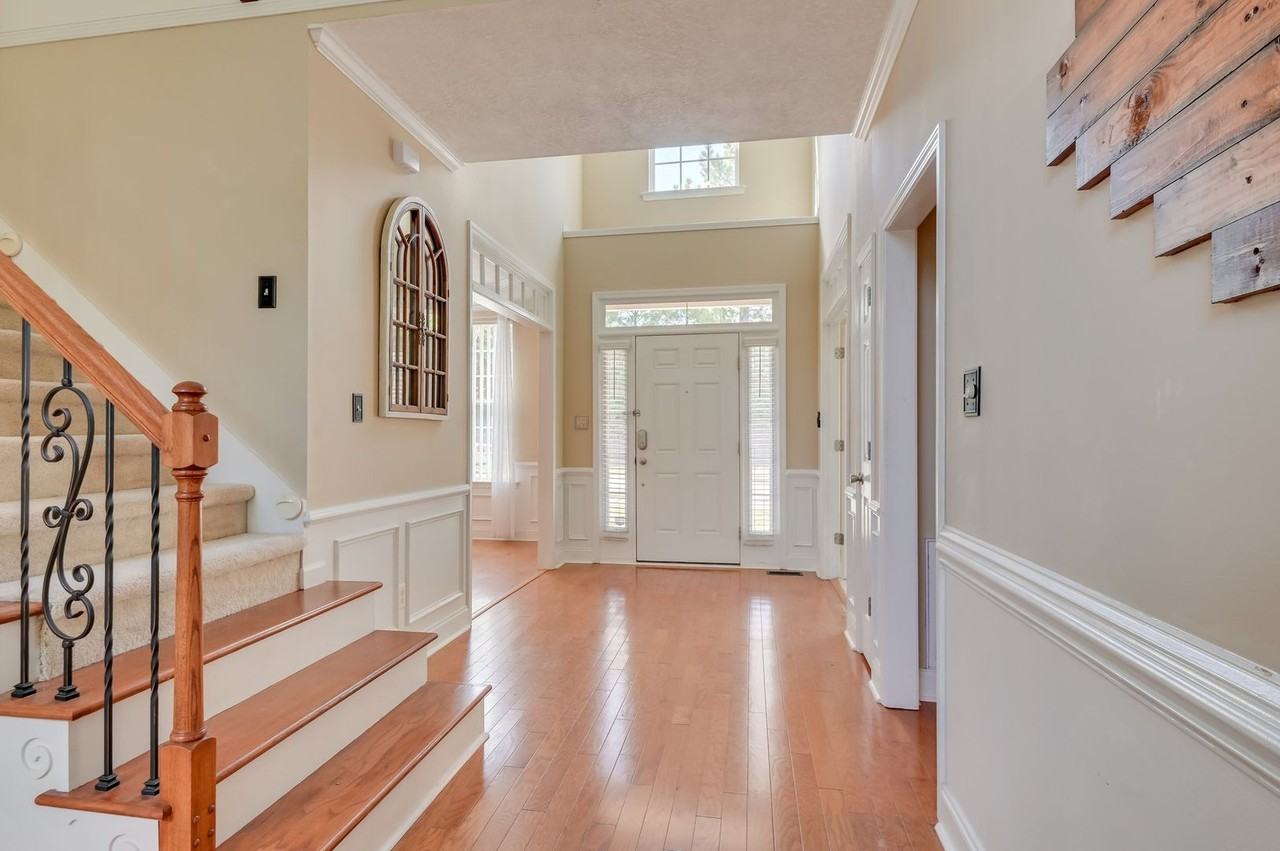 2072 Wythe Dr - Photo 5 of 50