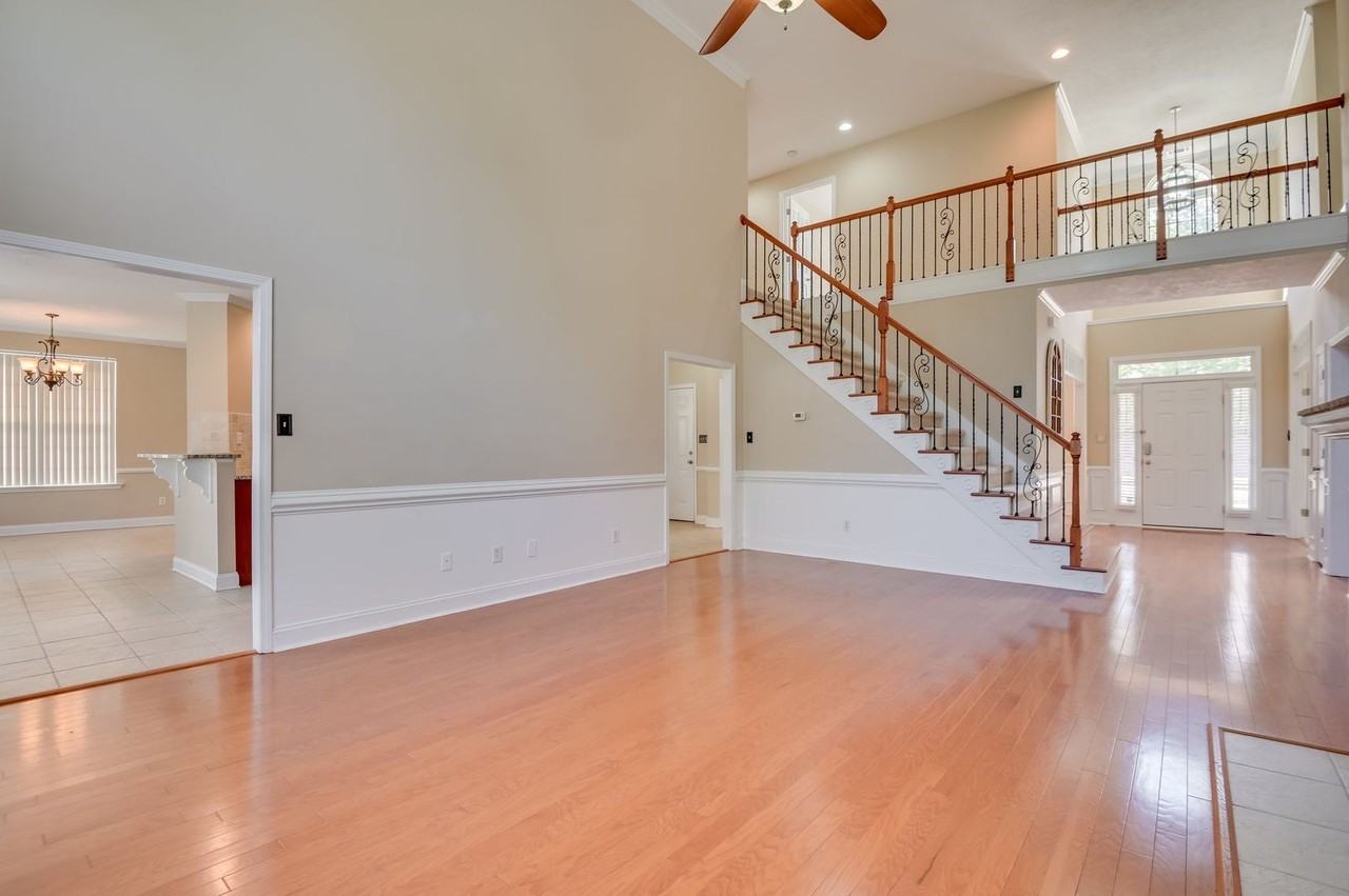 2072 Wythe Dr - Photo 7 of 50