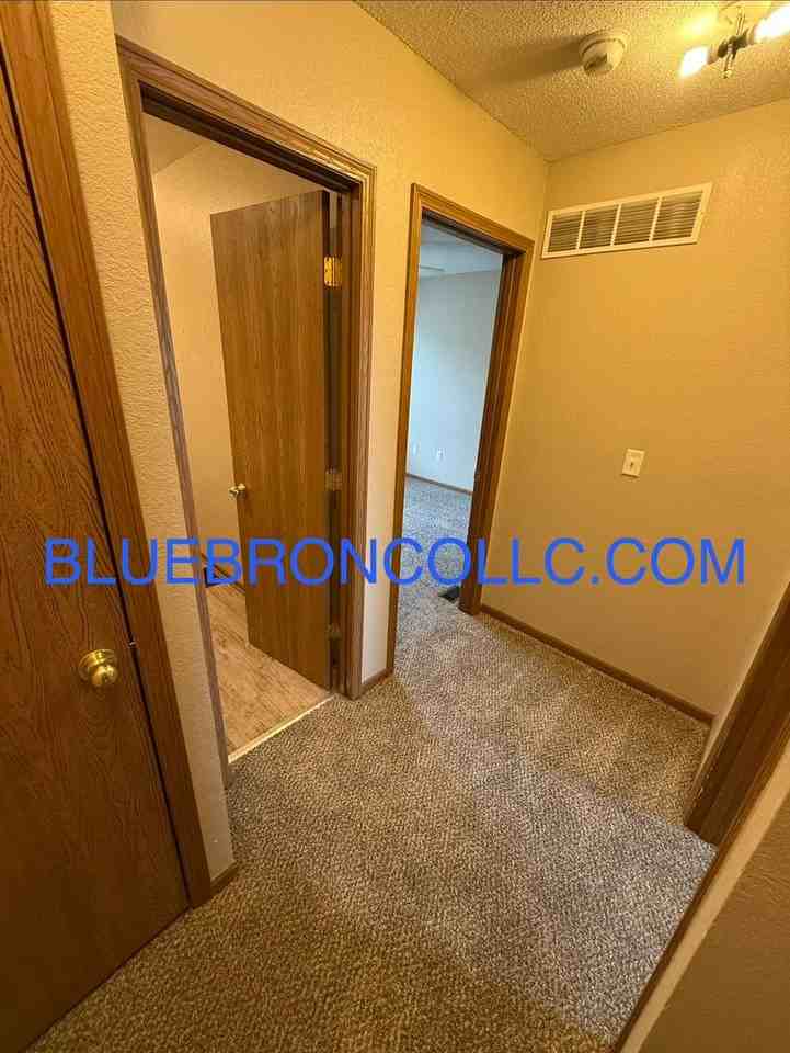 613 Willow Ln #B - Photo 5 of 8