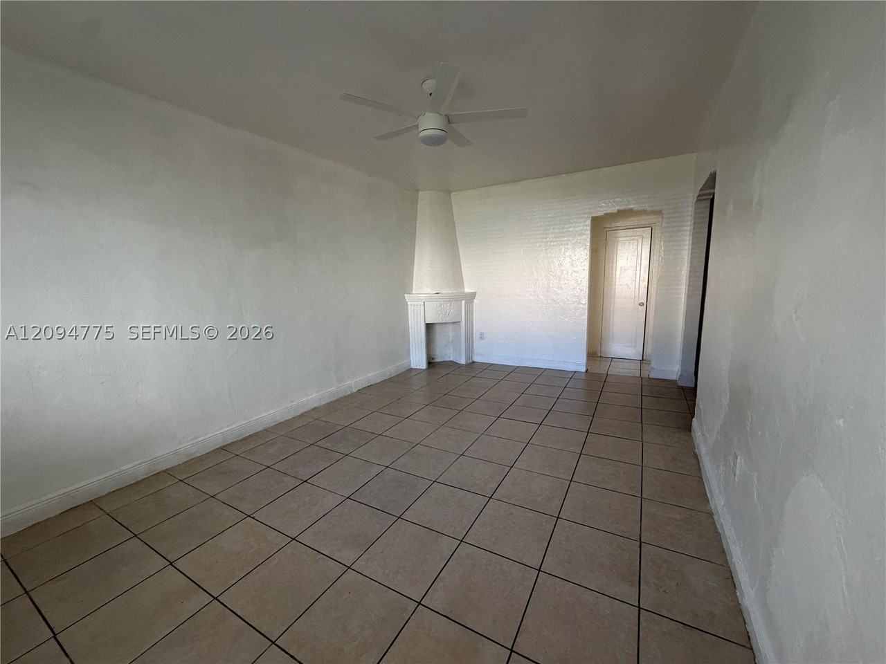 738 15th St #B2 - Photo 2 of 7