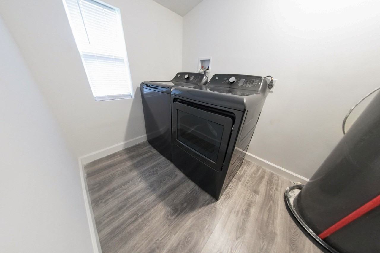 Coletta Dr - Photo 3 of 11