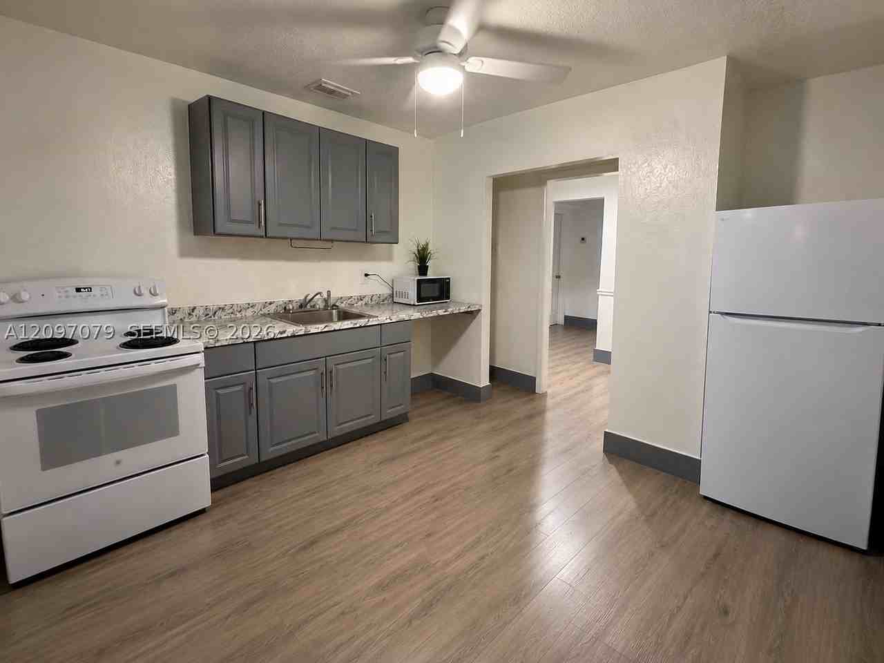282 E 19th St - Photo 5 of 17