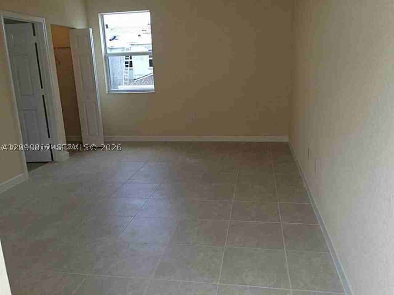 17131 Sw 96th St - Photo 3 of 6
