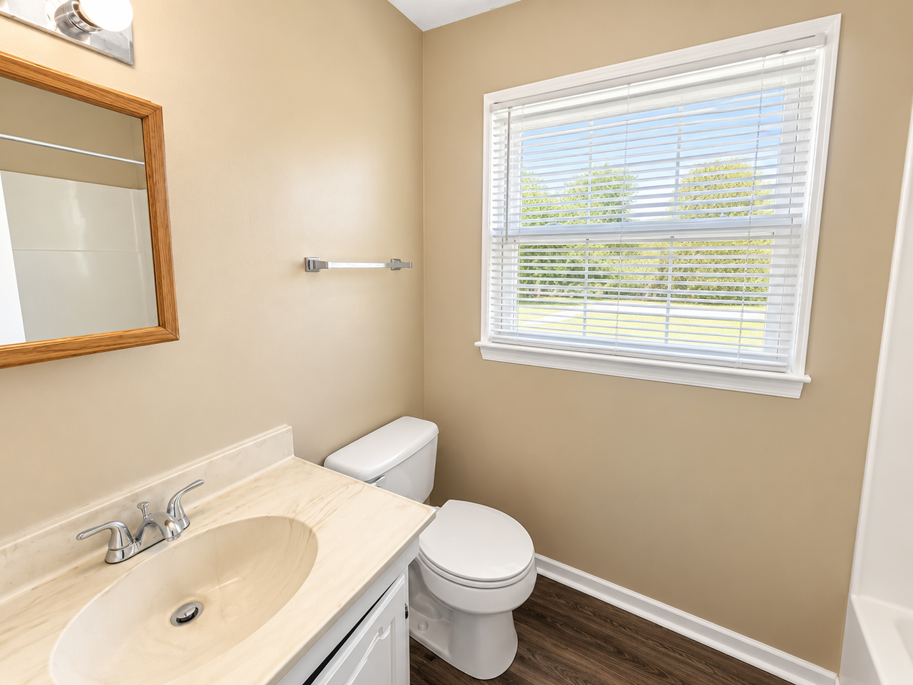 6526 White Horse Road - Photo 4 of 17