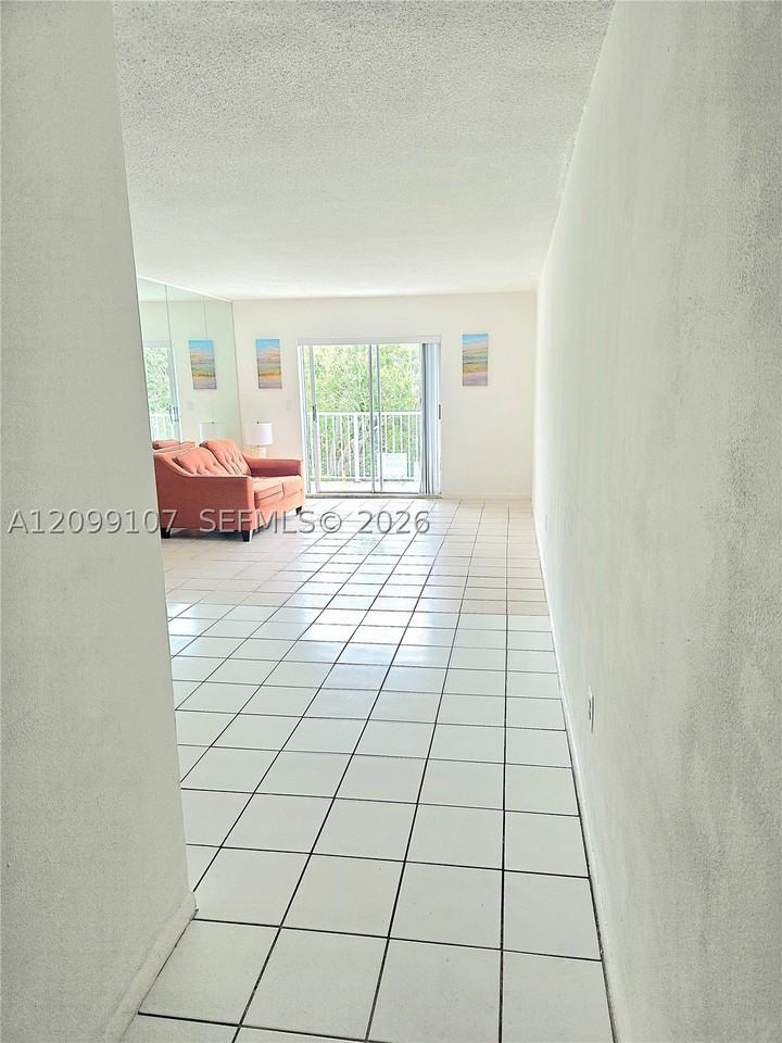 1735 Ne 164th St #301 - Photo 3 of 39
