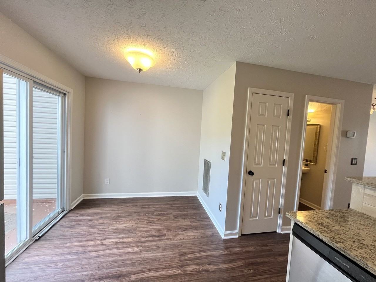554 Flintlock Ct - Photo 5 of 18