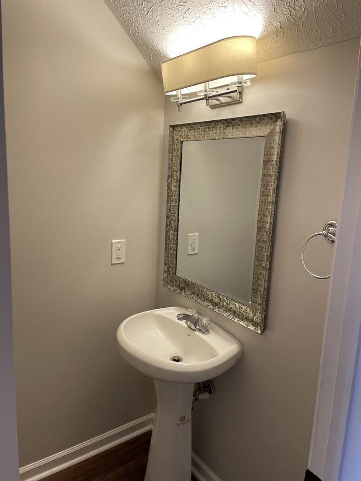 554 Flintlock Ct - Photo 7 of 18