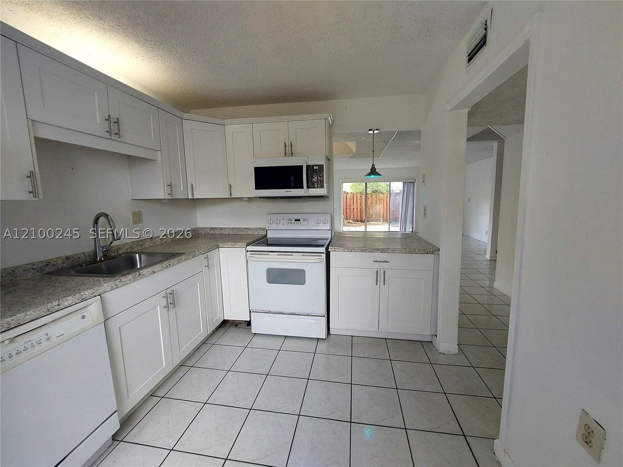 7332 Sw 25th Ct #12 - Photo 4 of 21