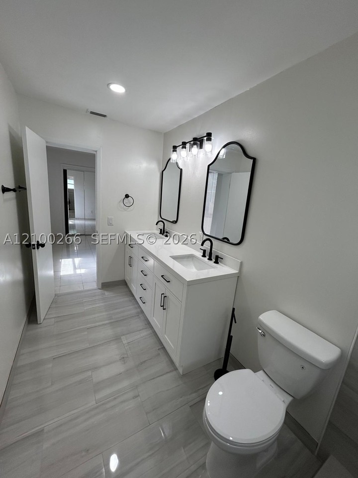 15710 Sw 304th St - Photo 5 of 11