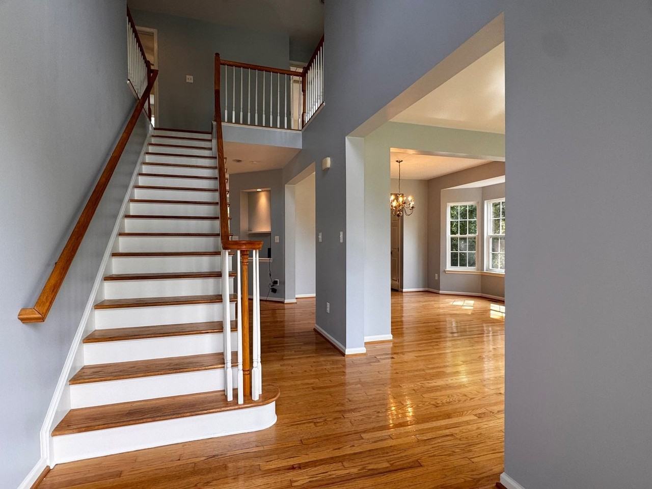 442 Justin Dr - Photo 3 of 42