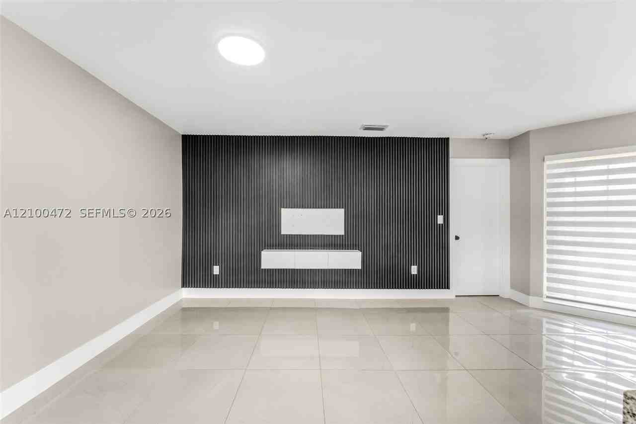 15635 Sw 74th Circle Dr #10 - Photo 7 of 25