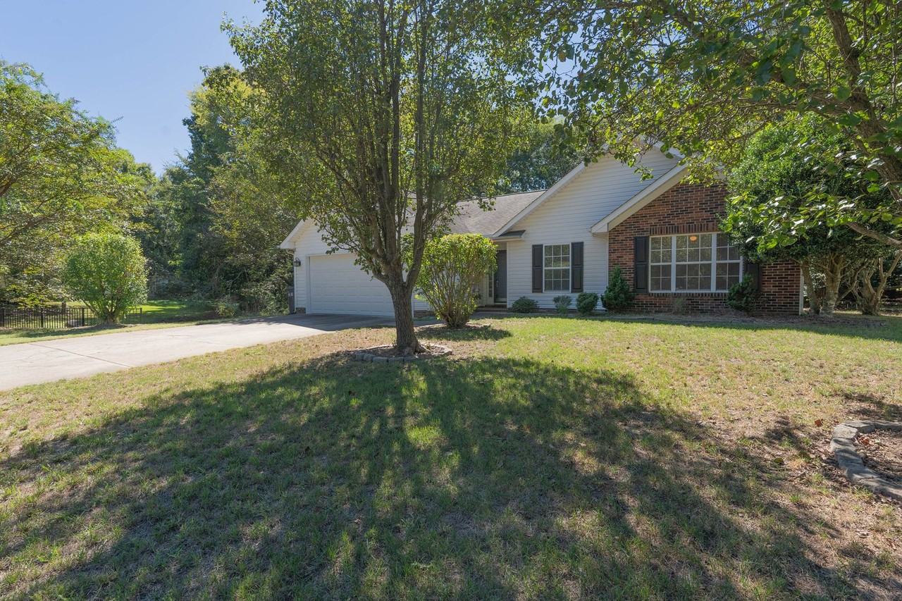 12312 Autumn Blaze Dr - Photo 3 of 27