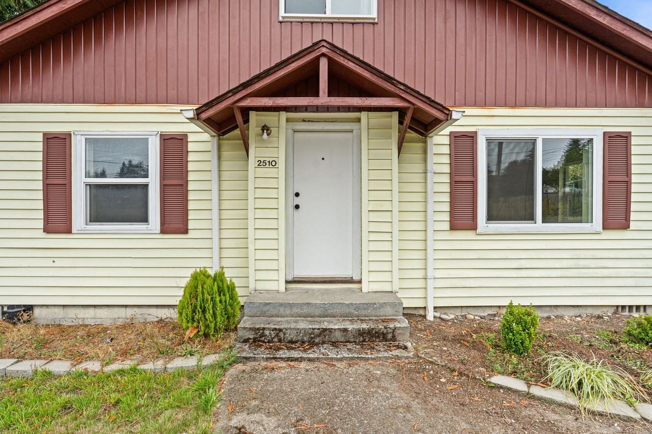 2510 Trenton Ave Ne