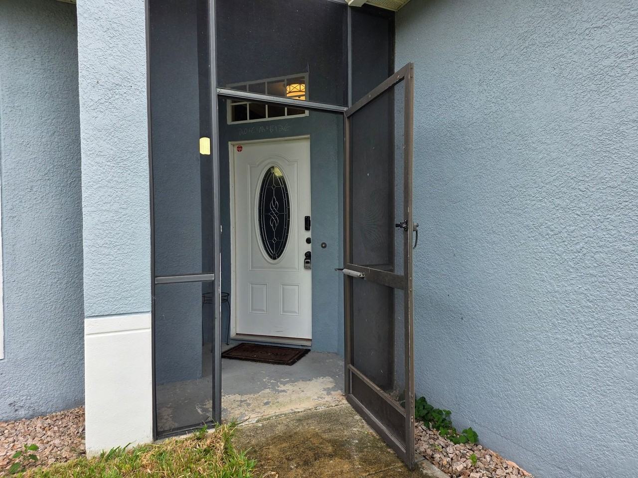 4908 Waterside Pointe Cir - Photo 4 of 33
