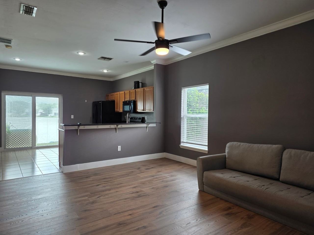 4908 Waterside Pointe Cir - Photo 7 of 33