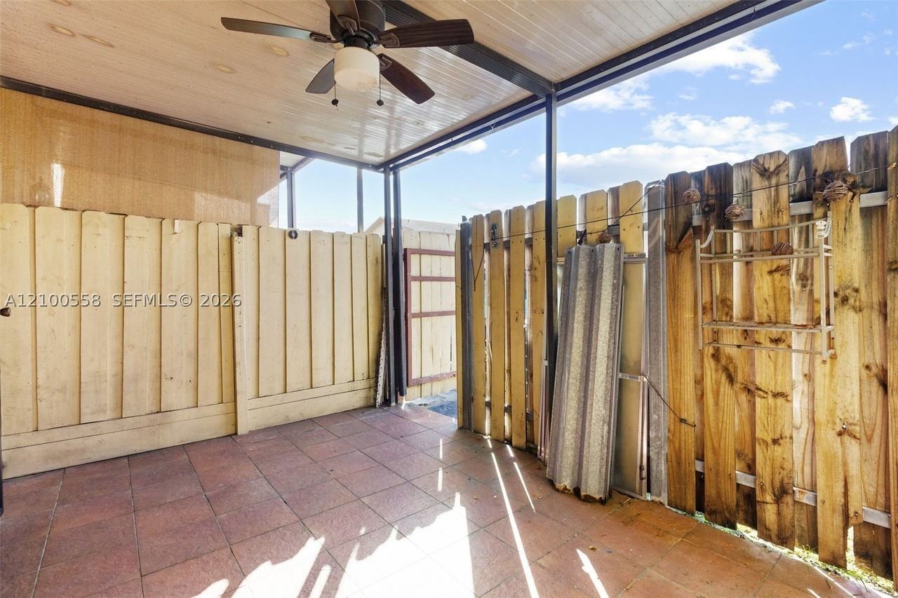 1786 W 42nd St #1786 - Photo 7 of 27