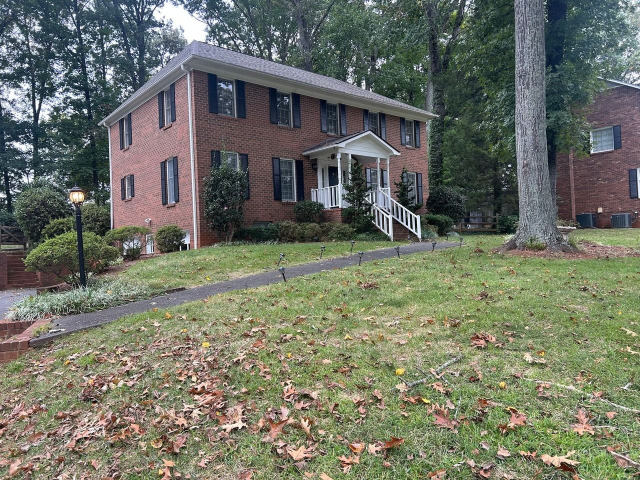 593 Barkworth Rd - Photo 2 of 22