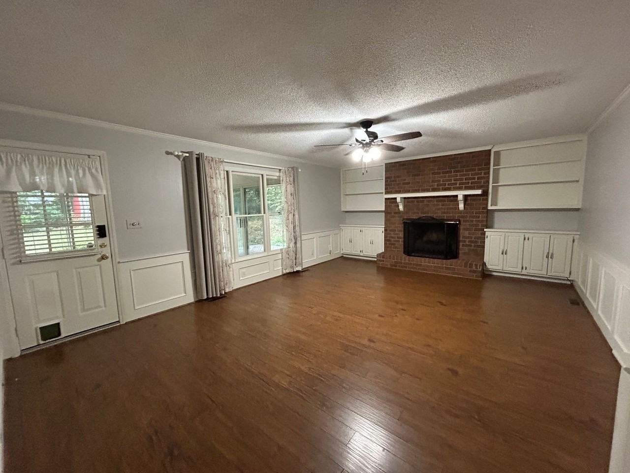 593 Barkworth Rd - Photo 5 of 22