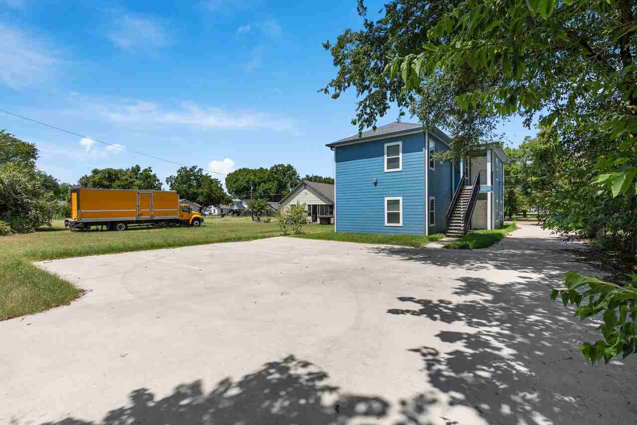 1215 Kellum St - Photo 2 of 14