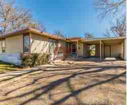 817 Lawrence Dr - Photo 1 of 1