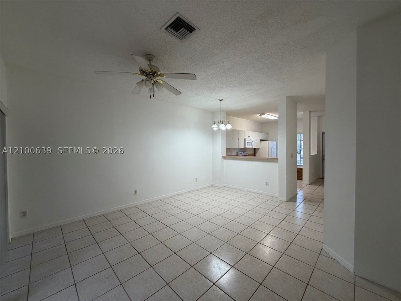 320 Sw 120th Ave #320 - Photo 7 of 19
