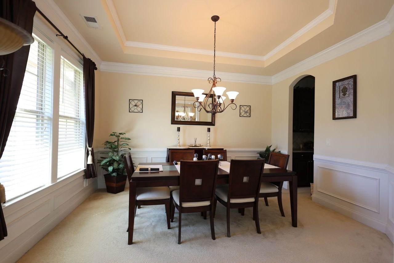 825 Morganton Dr - Photo 4 of 44