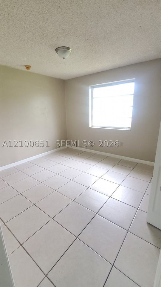 1186 Ne 151st St #1186 - Photo 7 of 7