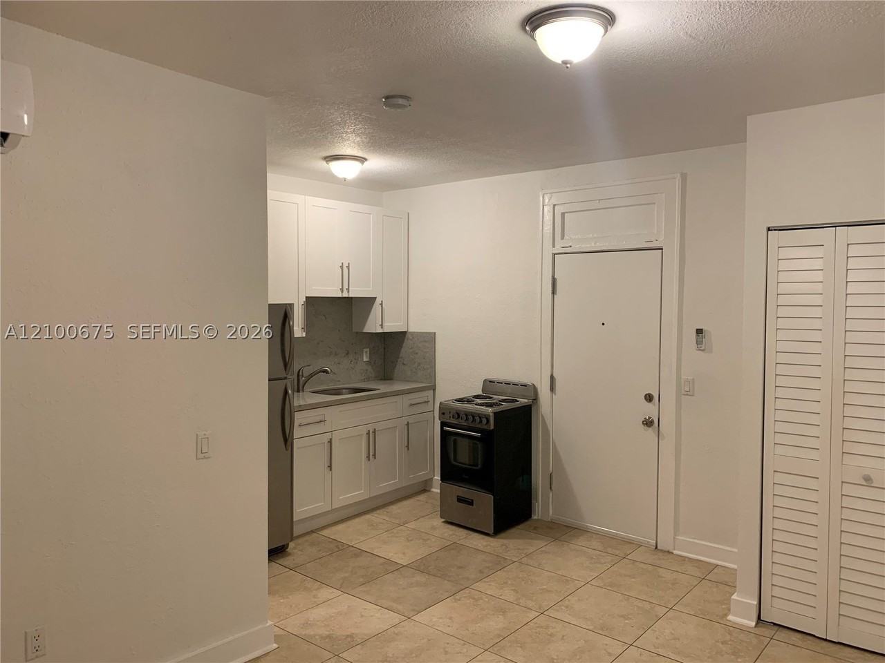 712 Sw 56th Ave #6B - Photo 5 of 7