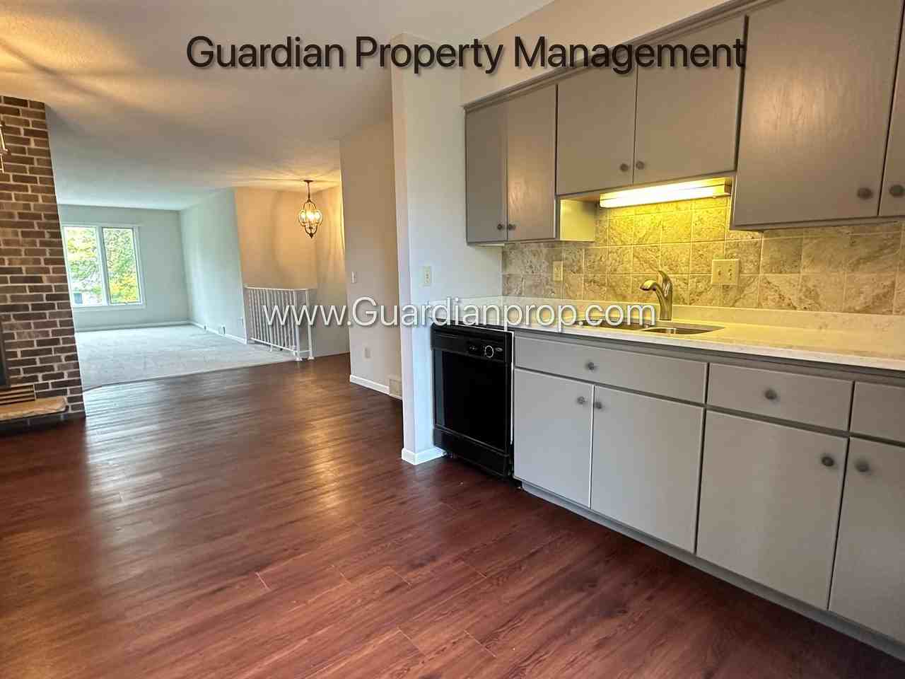 7321 7321 Rosewood Lane N Maple Grove, MN 55369 - Photo 4 of 19