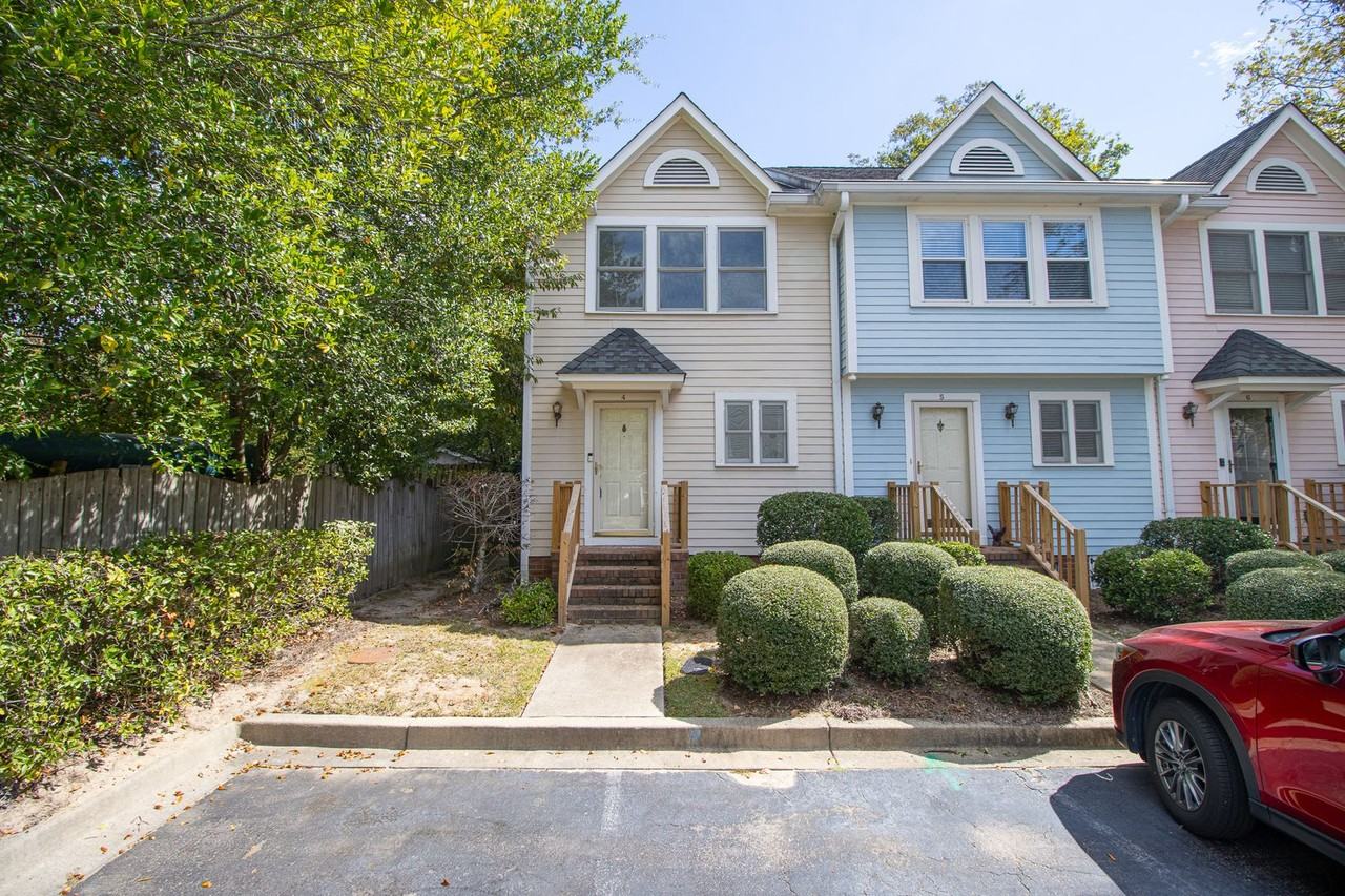 1310 Brennen Rd - Photo 3 of 27