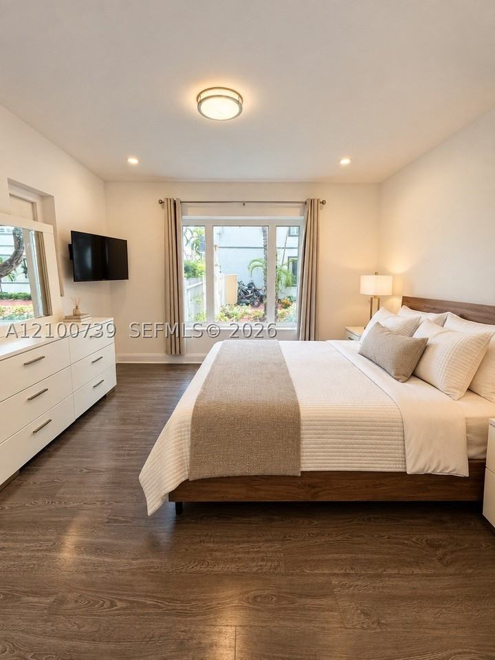 1540 Jefferson Ave #1 - Photo 4 of 17
