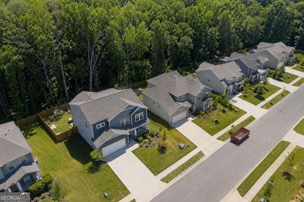 1099 Hibiscus Way Sw - Photo 2 of 20