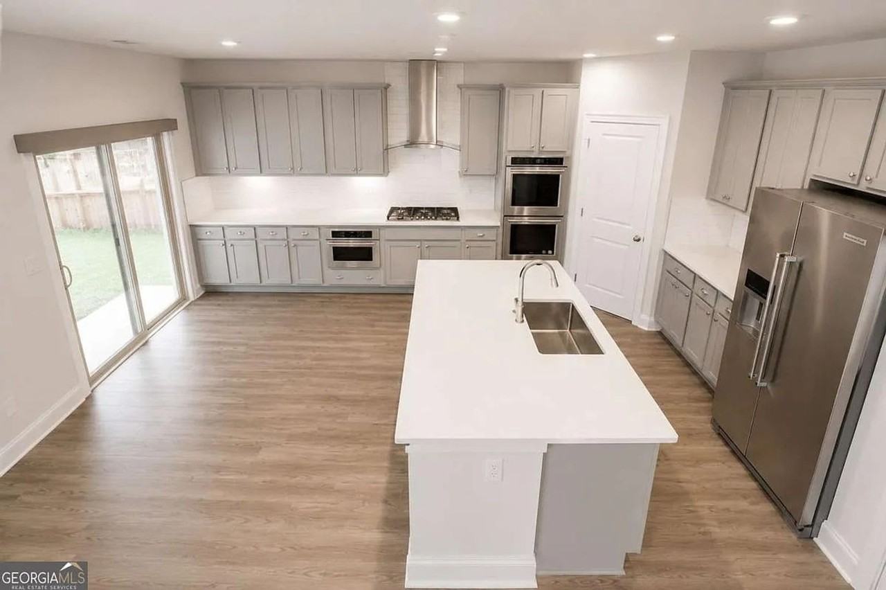 1099 Hibiscus Way Sw - Photo 5 of 20