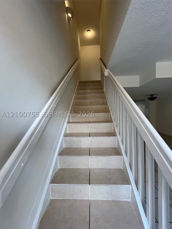 7844 Sw 102nd Ln #7844 - Photo 6 of 17