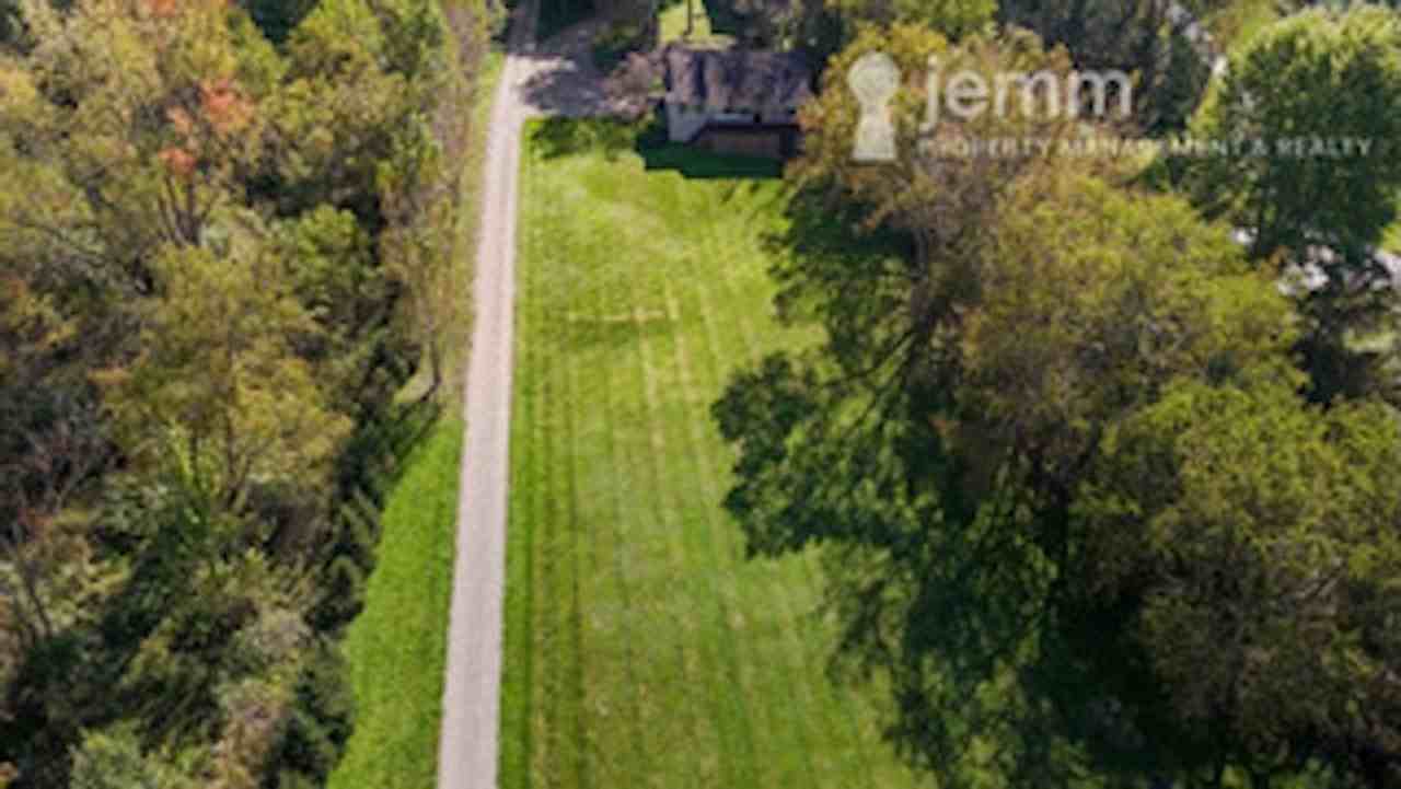 604 Bollinger Rd #604 - Photo 4 of 26