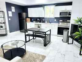 featured image of 1860 Nw 24th Ave #301