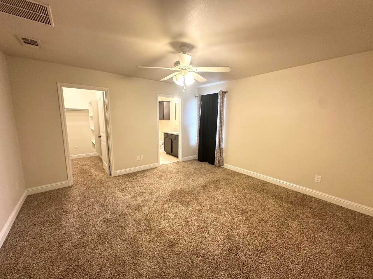 816 E 92nd St - Photo 5 of 11