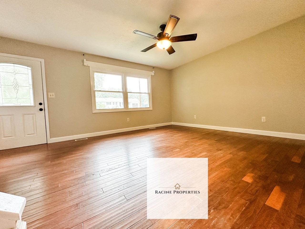 12 Marlow Ln - Photo 2 of 15