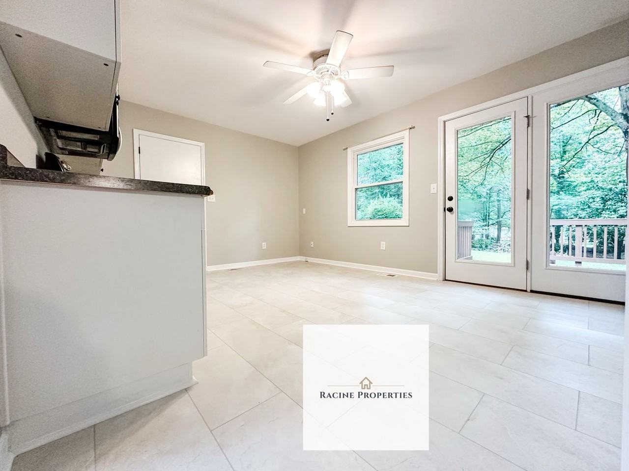 12 Marlow Ln - Photo 3 of 15