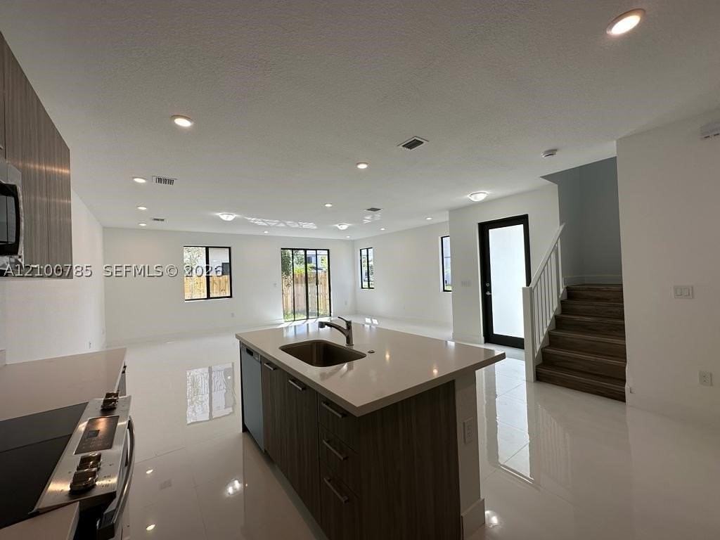 13661 Sw 157th Pl - Photo 3 of 28