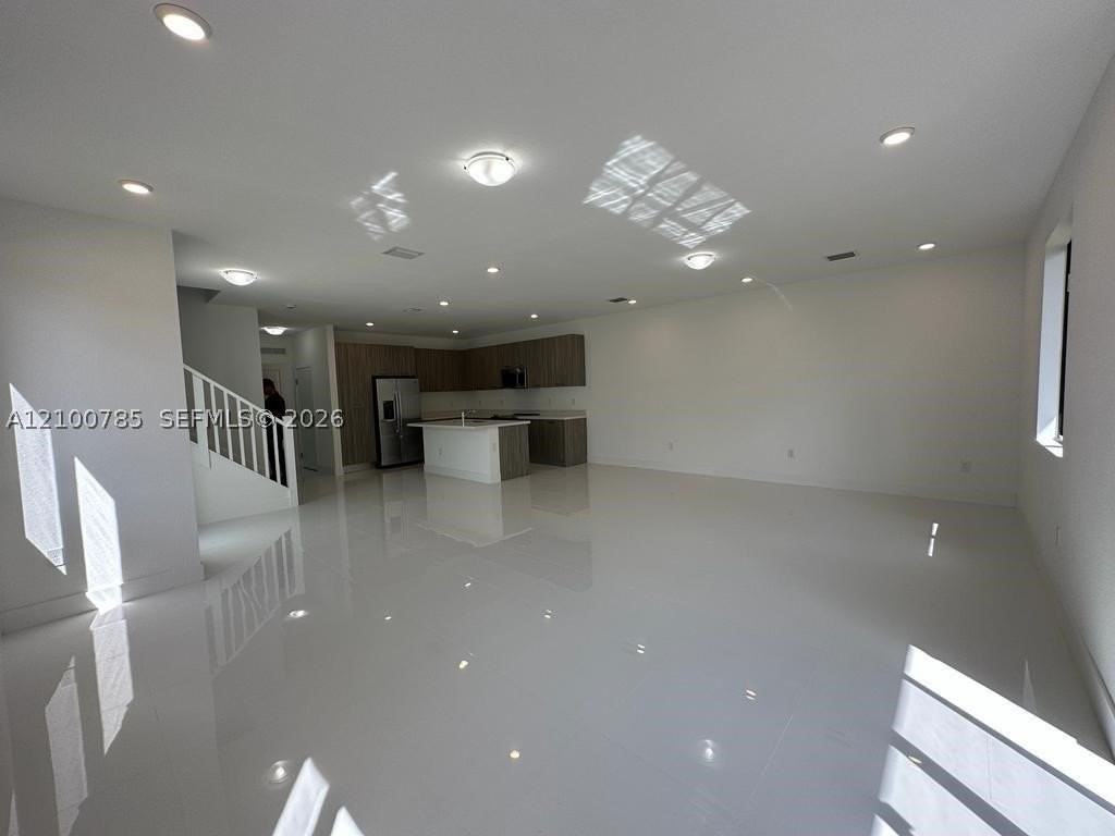 13661 Sw 157th Pl - Photo 5 of 28