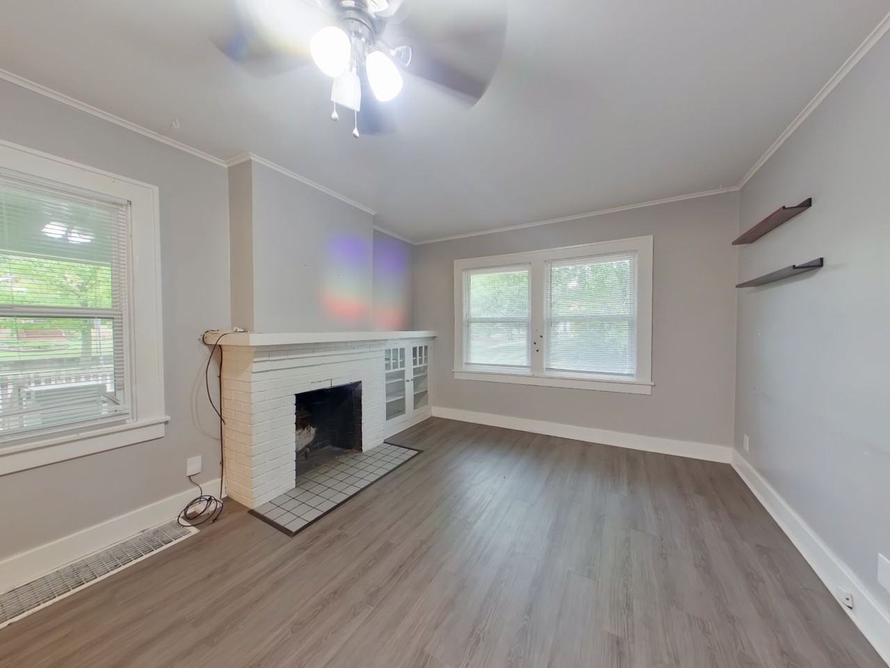 401 N Vassar Ave - Photo 3 of 12